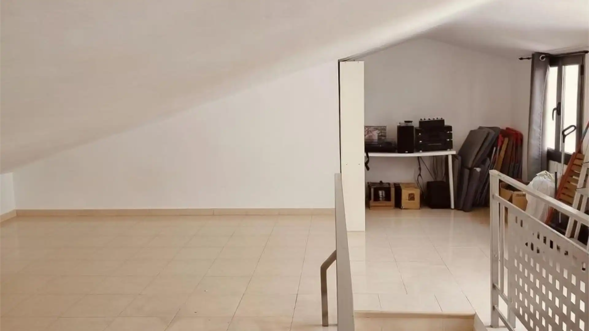 Dúplex en  Carrer Arpelles 2 - Foto 10