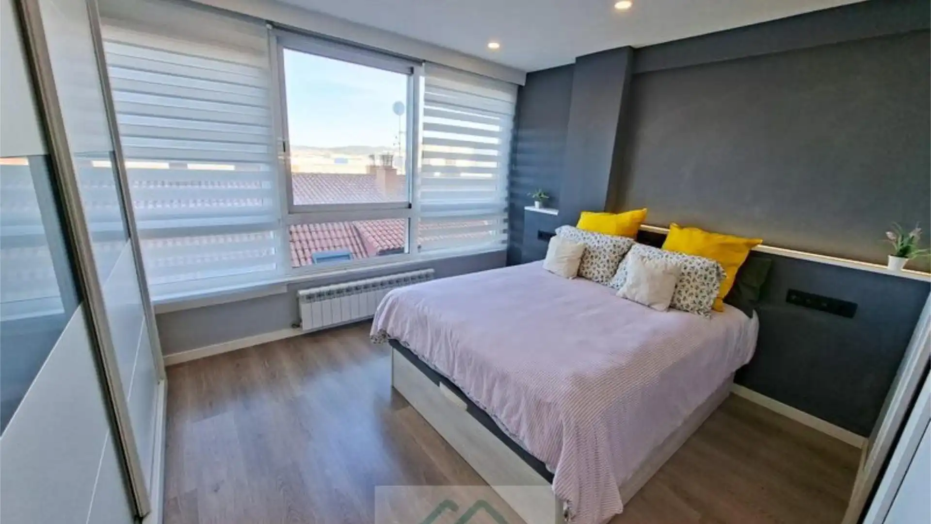 Piso en  Rúa do Conde de Torrecedeira 58 - Foto 8