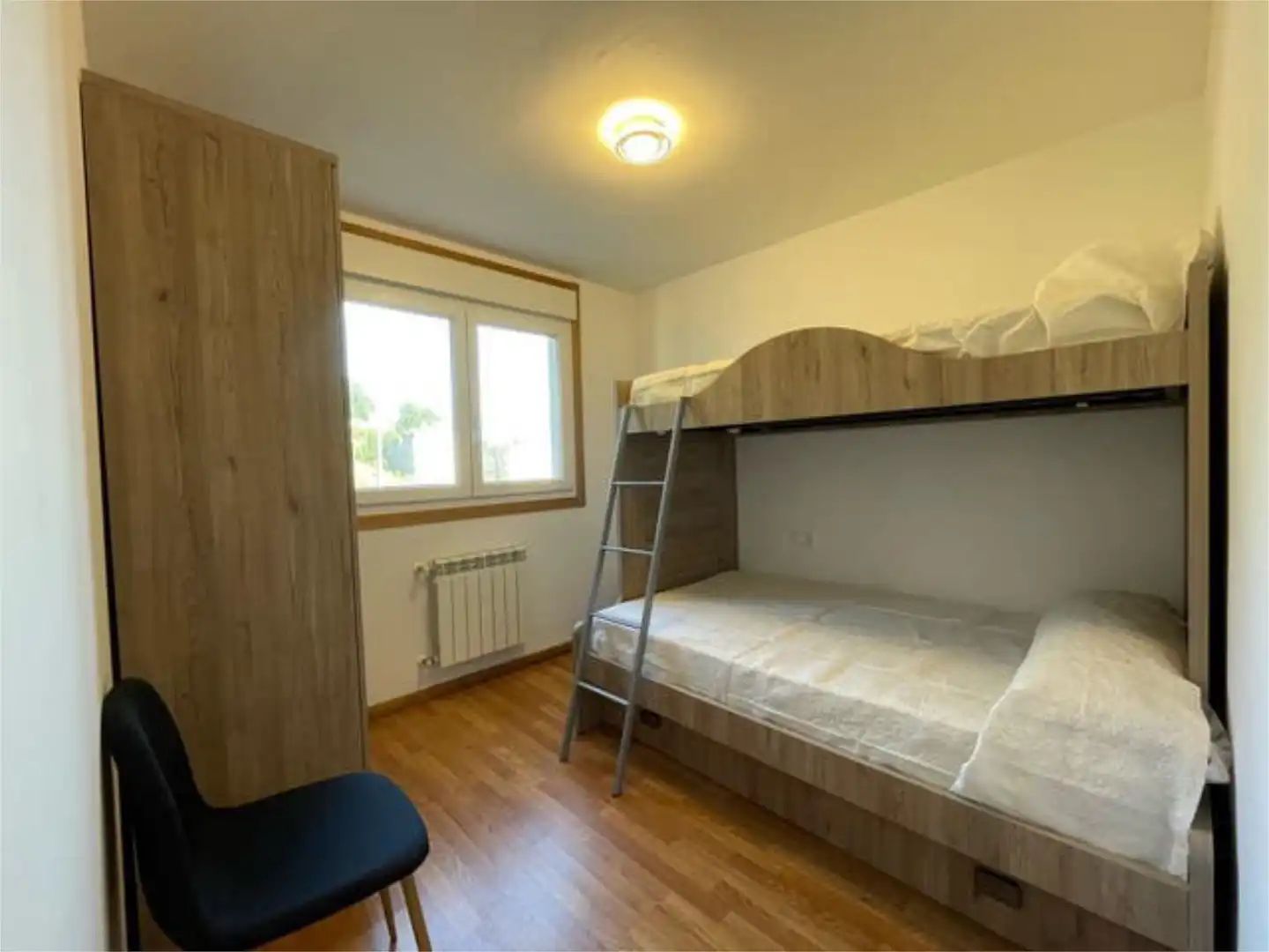 Apartamento en Rua Valle Inclán (Burela) - Foto 2