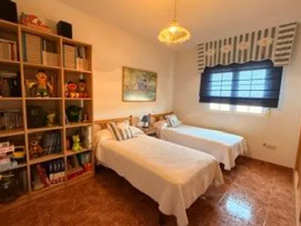Chalet pareado en Villa del Prado - Foto 23