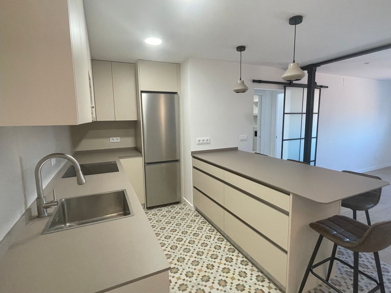 Piso en calle de Antonio López, 49 - Foto 2