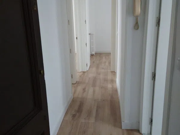 Piso en calle de Donoso Cortés, 37