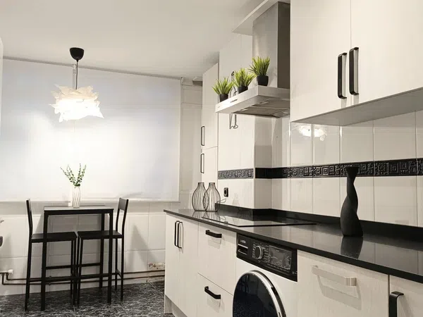 Piso en Gonzalo de Berceo, 4 - Foto 1