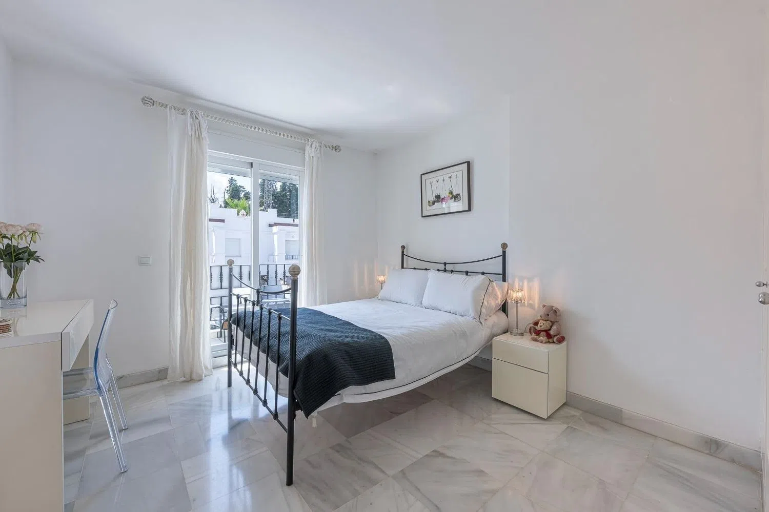 Chalet adosado en Urbanización Los Naranjos de Marbella s/n CalleAlfarnate - Foto 8