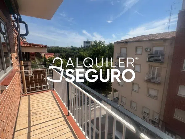 Piso en Calle de los Hermanos Machado, Ventas - Foto 1