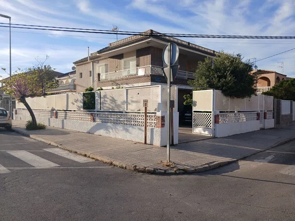 Casa o chalet independiente en Avenida Justo Quesada, 22 - Foto 4