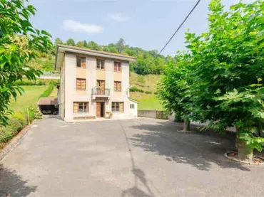 Casa adosada en Grandiella, 33160 Riosa, Asturias - Foto 1