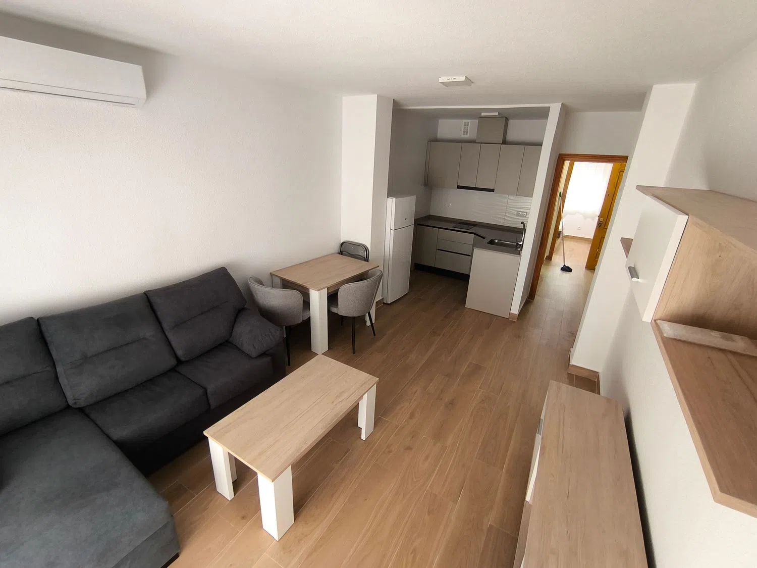 Piso en calle González Cebrián, 5 - Foto 1