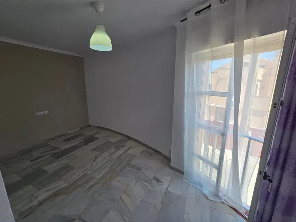 Chalet pareado en Gines - Foto 6