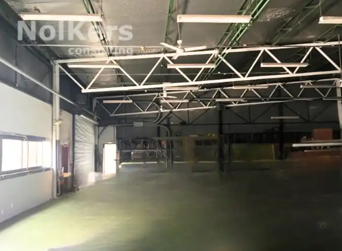 Nave Industrial en Sant Just Desvern - Foto 9