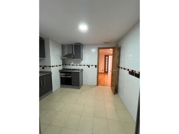 Piso en Calle de Cambrils, Torrefiel - Foto 11