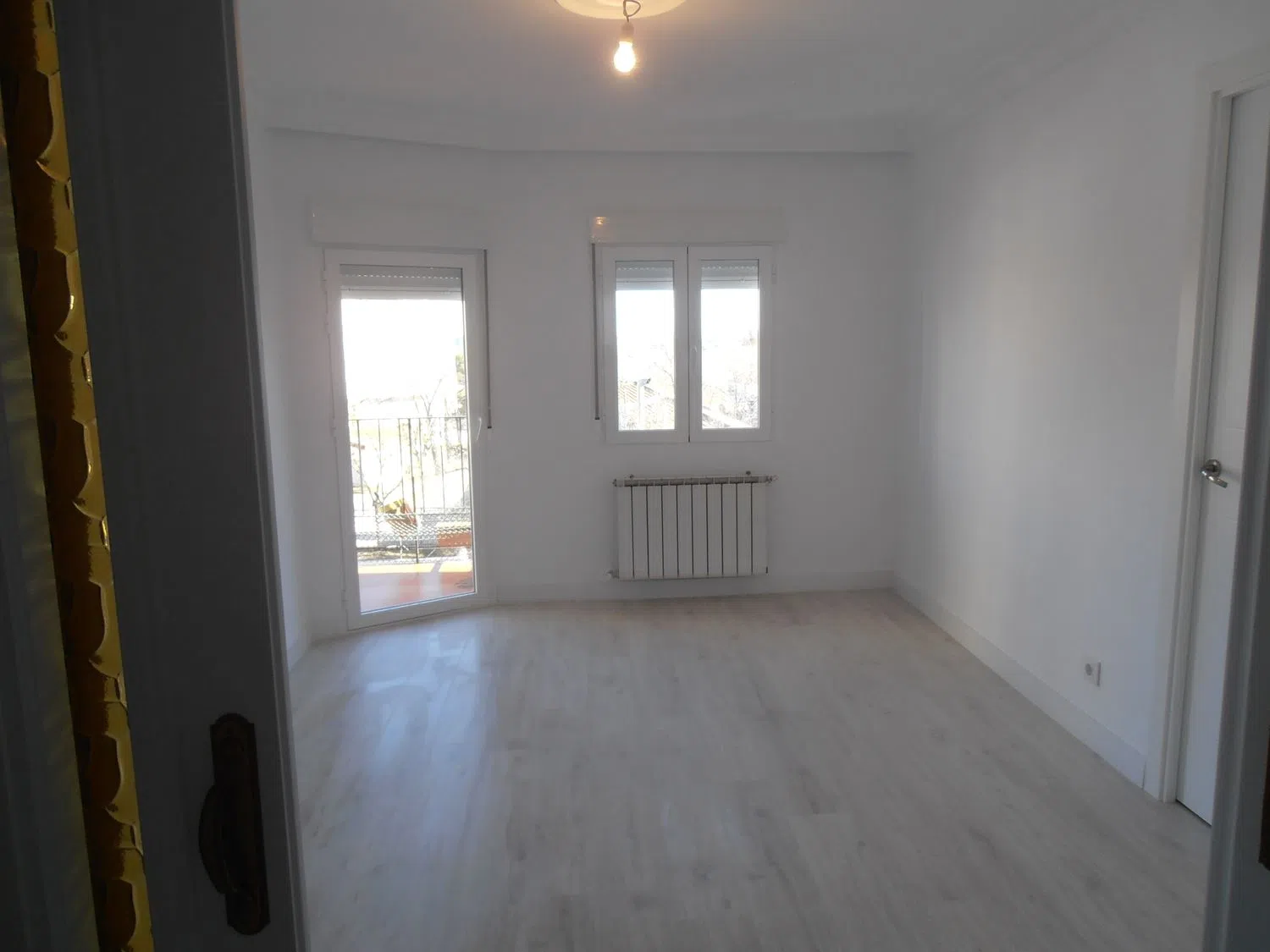 Piso en Barrio Tres Olivos - Valverde - Foto 1