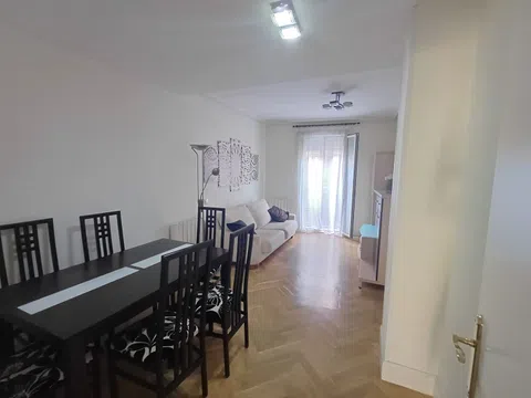Piso en travesía del Arroyo, 10