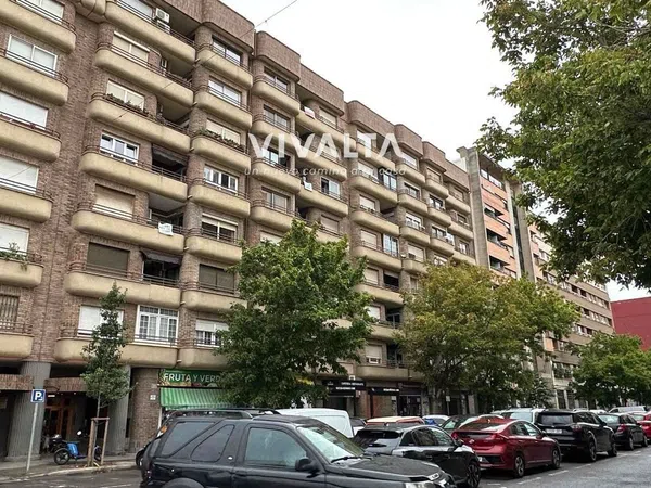 Piso en Calle de la Pianista Empar Iturbi, La Creu Coberta - Foto 2