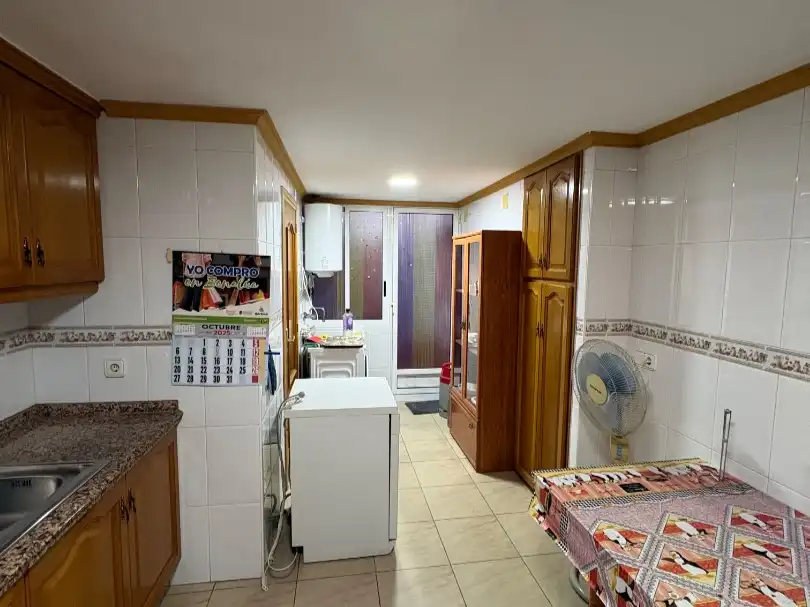Piso en  Calle de Rigoberto Ferrer 24 - Foto 2
