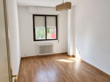 Casa adosada en  Avenida de la Zaporra 111 - Foto 8