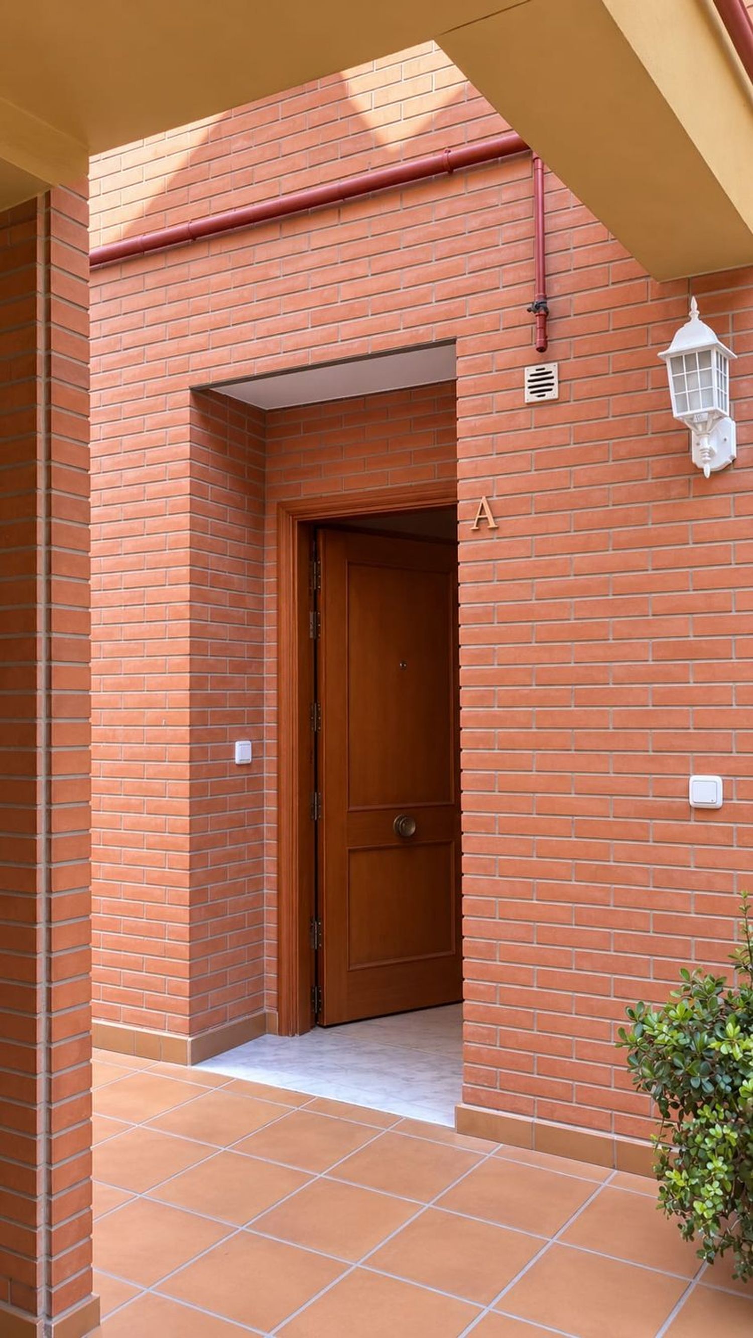 Chalet adosado en Calle Cielo, 3, Alcalde L. Uruñuela - Palacio de Congresos - Foto 2