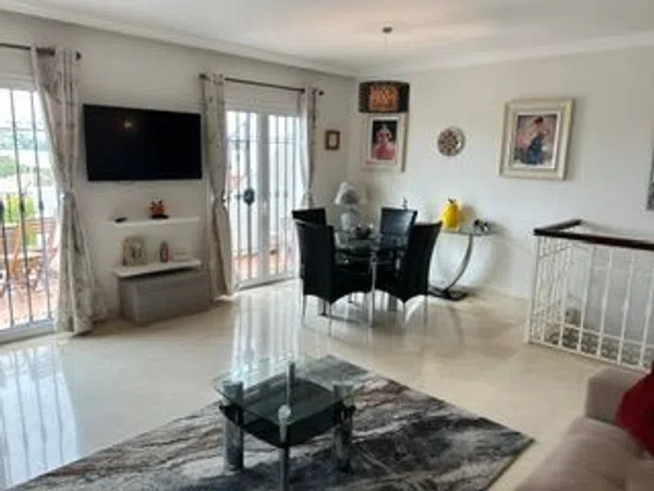 Chalet adosado en Aloha Pueblo, 120, Aloha - Foto 8