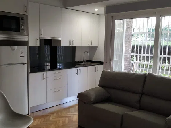 Piso en calle Sirio, 54