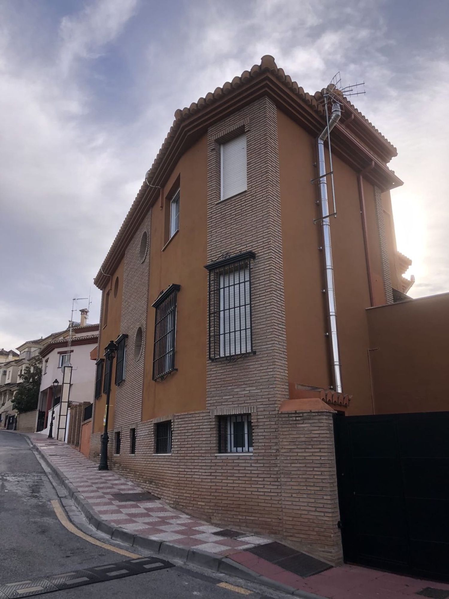 Chalet adosado en Cajar - Foto 32