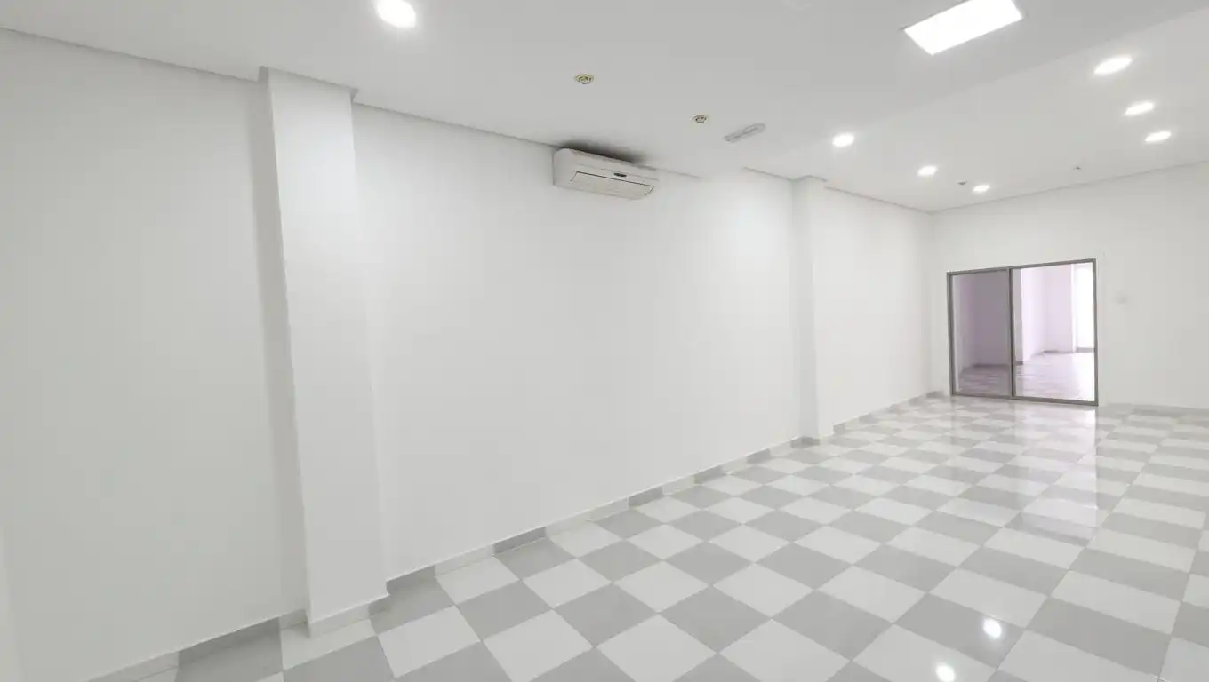 Local comercial en  Calle PRIMERO DE MAYO - Foto 3