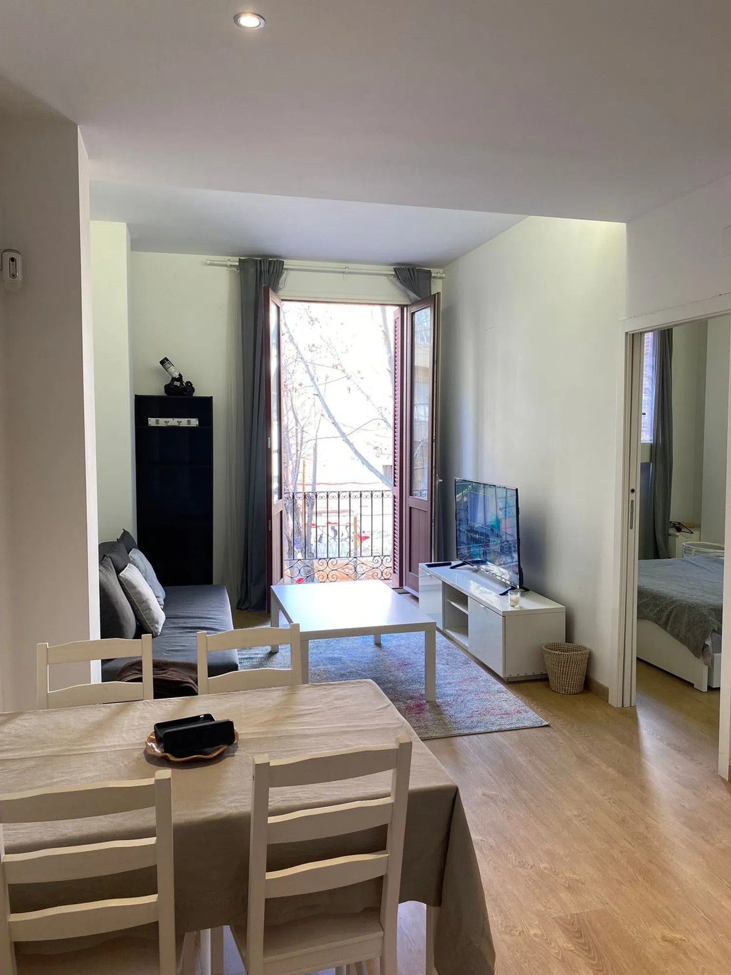 Piso en calle de València, 404 - Foto 1