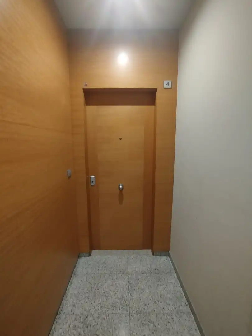 Piso en  Carrer d'Emili Cabañes 22 - Foto 7