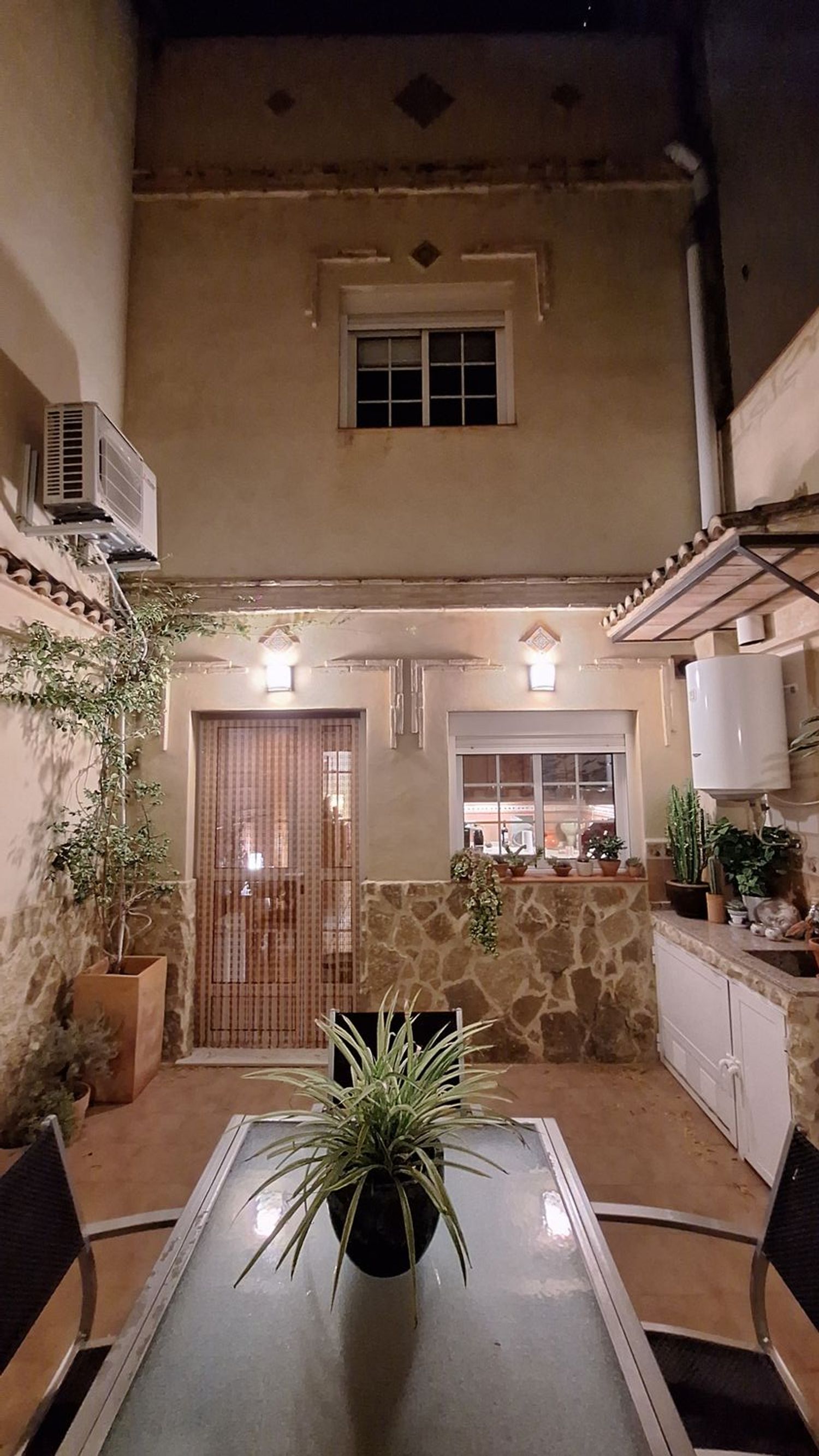 Chalet adosado en Plaza del Castell, 4 - Foto 8