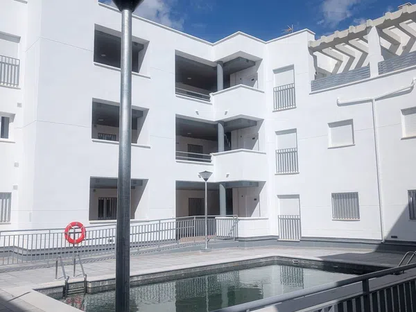 Piso en calle Álamos, 27