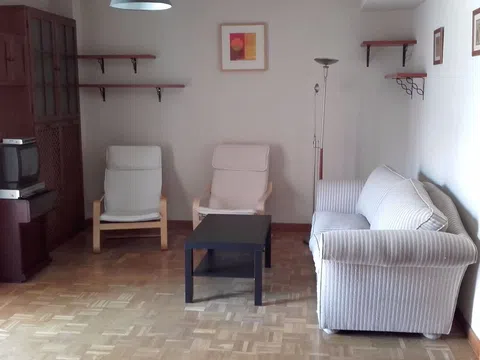 Piso en calle de gerardo cordón, 18