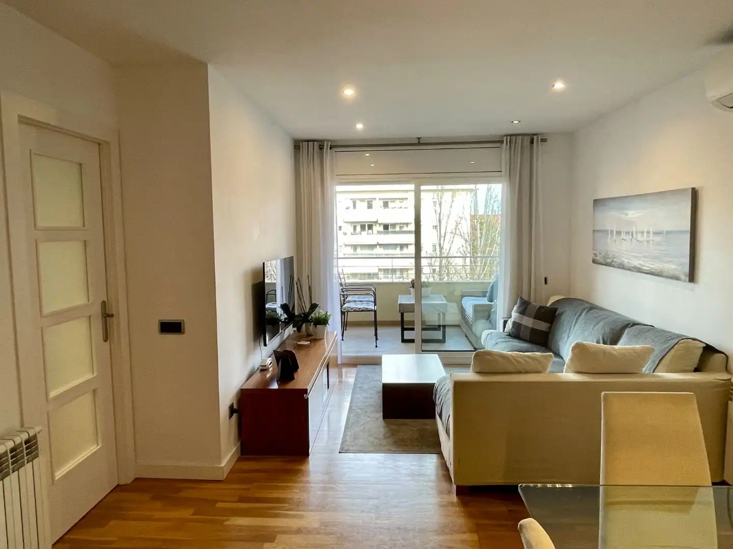 Piso en  Passeig de Francesc Macià 57 - Foto 2