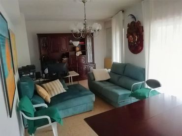 Piso en  Avenida Juan Carlos I 14 - Foto 1