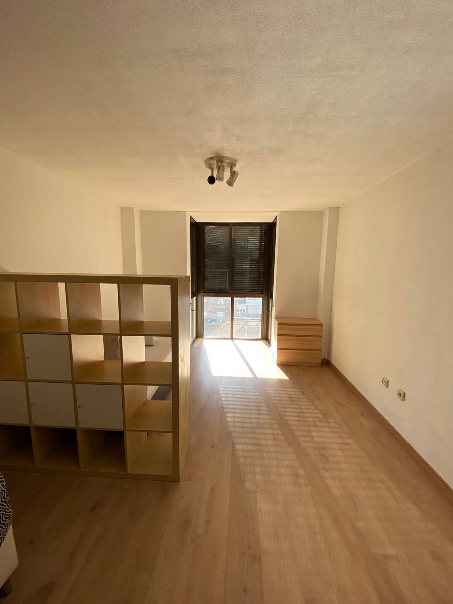 Estudio en calle de la Infanta Mercedes, 67 - Foto 2