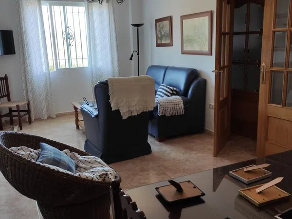 Chalet adosado en Baena - Foto 6
