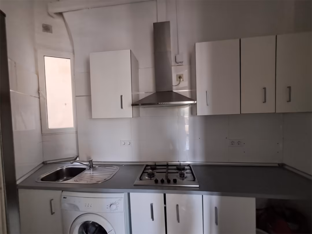 Piso en  Avinguda del Regne de València 38 - Foto 4