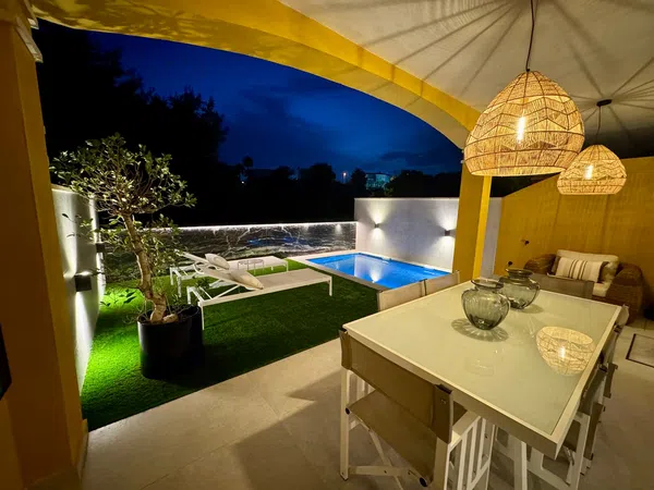 Chalet pareado en Bonalba-Cotoveta, Bonalba-Cotoveta - Foto 1