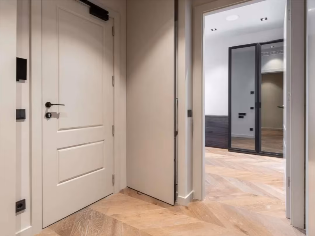 Piso en calle Via Laietana 12 - Foto 2