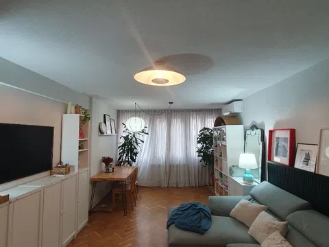 Piso en plaza de Fonsagrada, 9