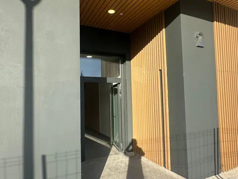 Piso en avenida de los Guindos, 24 a