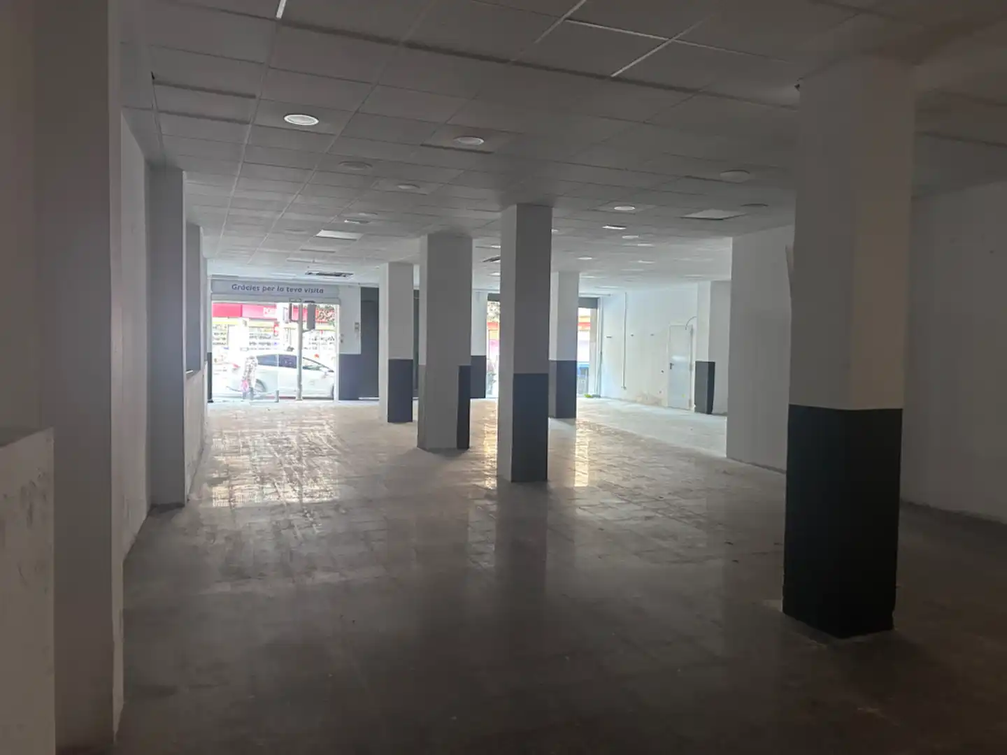 Local comercial en  Avinguda de Josep Tarradellas - Foto 8
