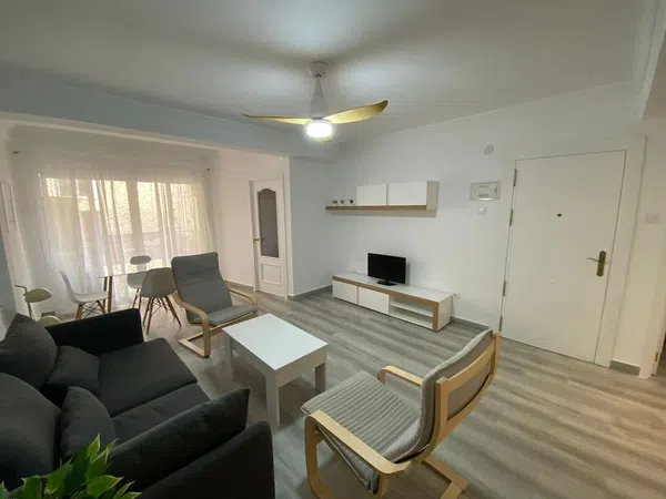 Piso en calle Juan de Herrera, 40 - Foto 1