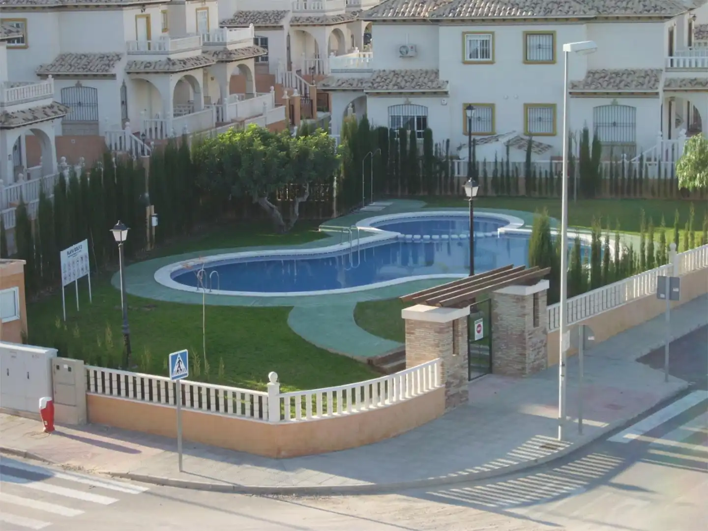 Casa adosada en  Calle Castillo de la Mola 1 - Foto 28