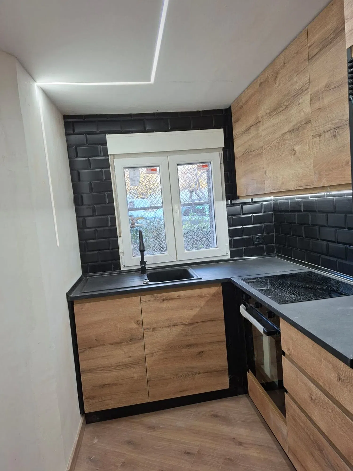 Piso en calle de Pobla de Segur, 9 - Foto 3