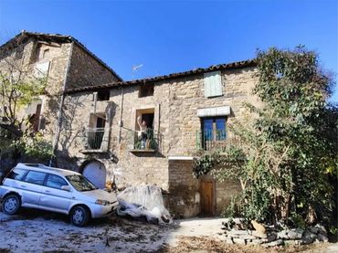 Casa adosada en  Carrer Baró d'Eroles 34 - Foto 4