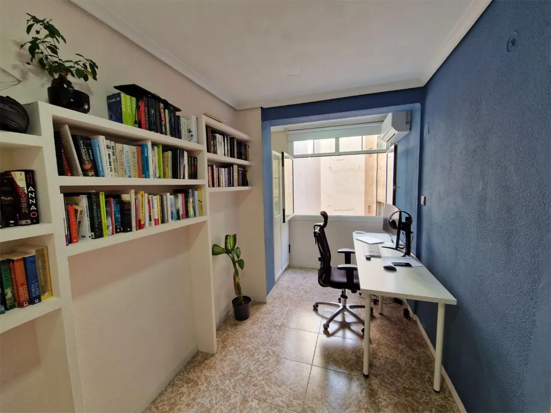 Piso en  Carrer de Llorca 15 - Foto 8
