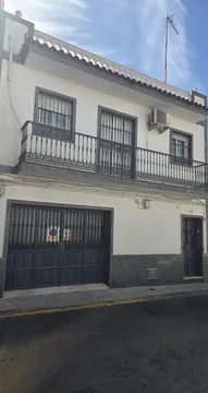 Casa adosada en  Calle Alcuceros 72 - Foto 1