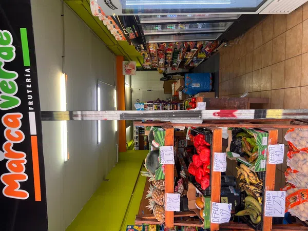 Local en Travesía de Gràcia, 322, El Baix Guinardó - Foto 1