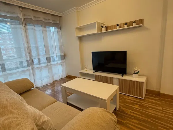 Piso en Calle Luis Alberdi, 22, Gamonal - San Bruno - G9 - Foto 1