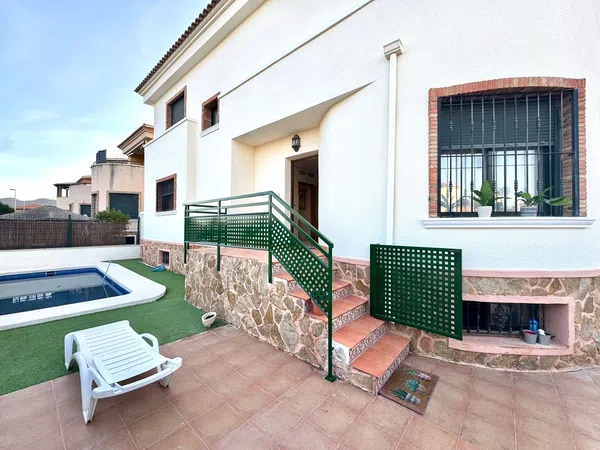 Chalet pareado en Calle Miguel de Cervantes, 4 - Foto 10