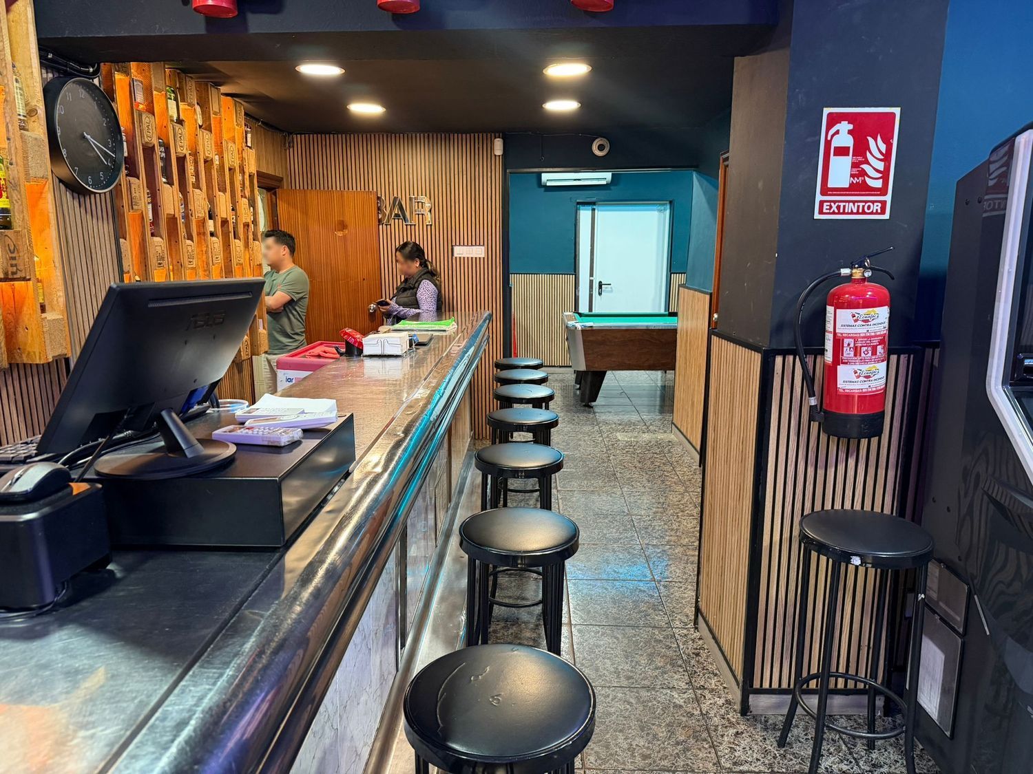 Bar de copas en traspaso en Calle de Diògenes - Foto 6